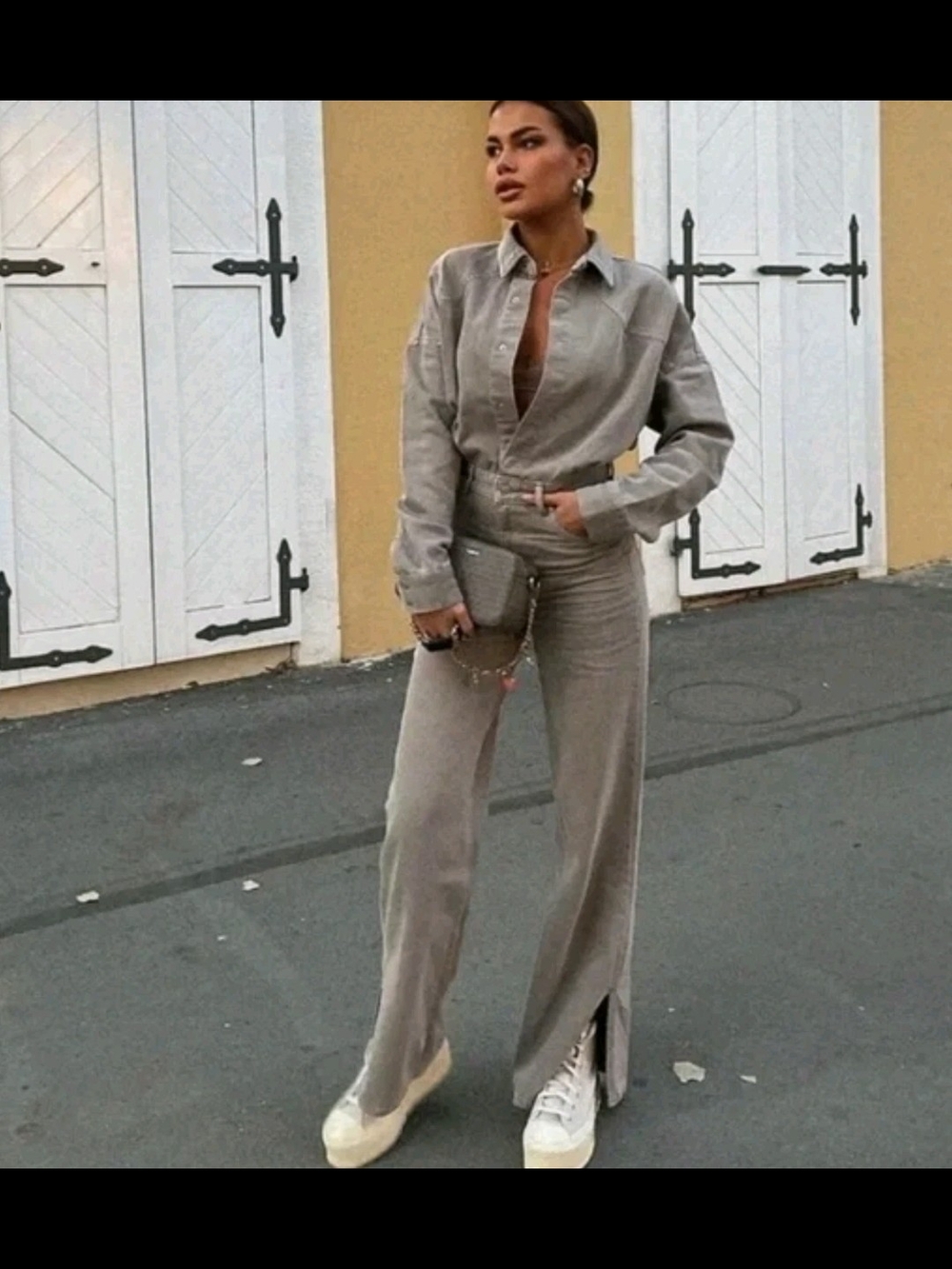 Zara Taupe  Wide-Leg Jumpsuit. Size XL